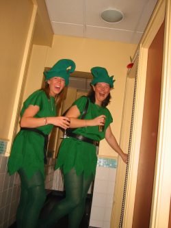 Cazza and Growls find the Lucky Ladies Loo!