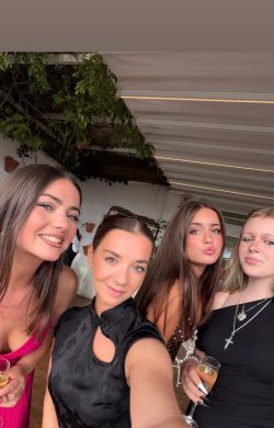 The glamour... Evanna, Hannah, Cecelia and Libs.